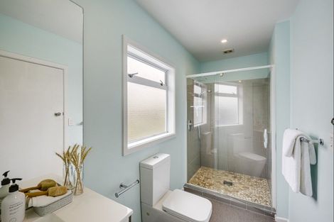 Photo of property in 2/8 Meeanee Quay, Westshore, Napier, 4110