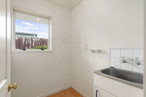 Photo of property in 2/116 Yaldhurst Road, Sockburn, Christchurch, 8042