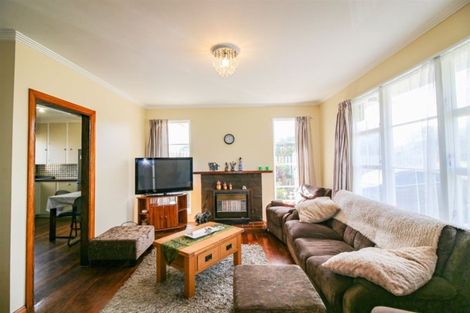 Photo of property in 105 Cornfoot Street, Castlecliff, Whanganui, 4501