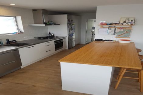 Photo of property in 2/9 Queens Parade, Devonport, Auckland, 0624