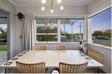 Photo of property in 106 Eversleigh Road, Belmont, Auckland, 0622