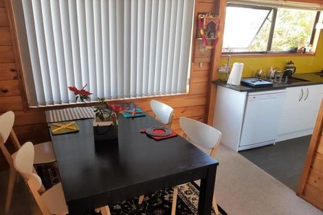 Photo of property in 16 Noeleen Street, Glenfield, Auckland, 0629