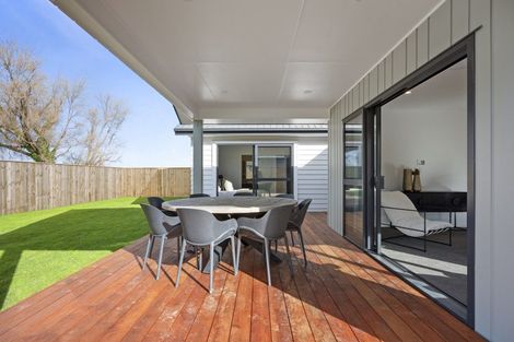 Photo of property in 114 Churcher Street, Maewa, Feilding, 4702