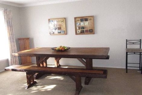 Photo of property in 25 Parkstone Avenue, Ilam, Christchurch, 8041