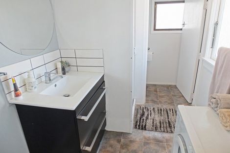 Photo of property in 86 Seabury Avenue, Foxton Beach, Foxton, 4815