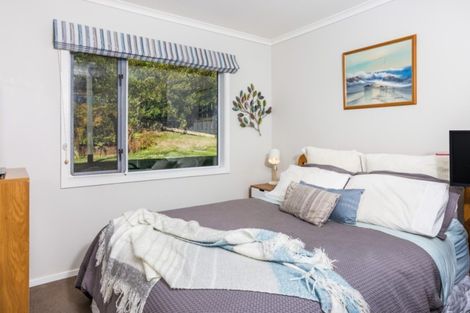 Photo of property in 20 Botanical Heights Drive, Waipahihi, Taupo, 3330
