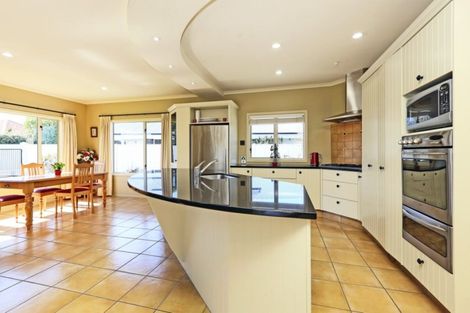 Photo of property in 158 Avenue Road, Greenmeadows, Napier, 4112