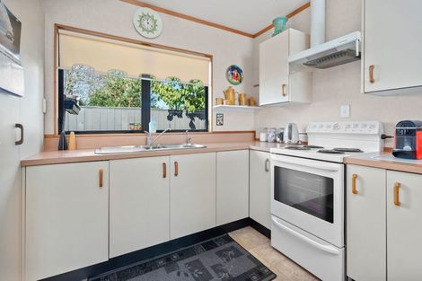 Photo of property in 1 Dinniss Avenue, Regent, Whangarei, 0112