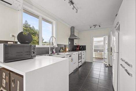 Photo of property in 14 Buick Crescent, Awapuni, Palmerston North, 4412