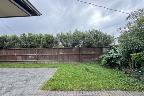 Photo of property in 16 Monash Place, Flat Bush, Auckland, 2016