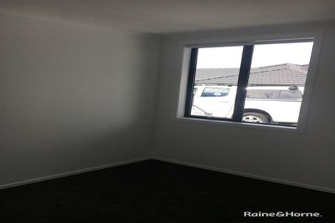 Photo of property in 37 Livingstone Drive, Papamoa Beach, Papamoa, 3118