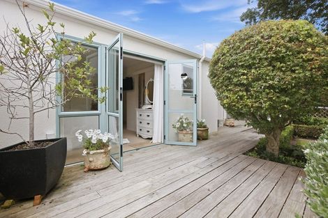Photo of property in 86a Gover Street, New Plymouth, 4310