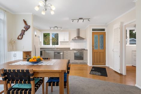 Photo of property in 32 Clouston Crescent, Fenton Park, Rotorua, 3010