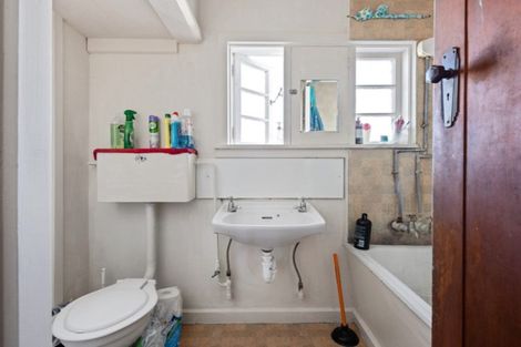 Photo of property in 27 Warwick Street, Mayfield, Blenheim, 7201