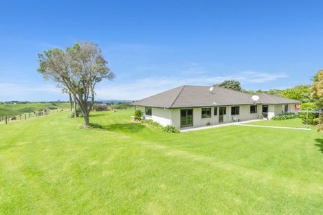 Photo of property in 3048 Awhitu Road, Awhitu, Waiuku, 2684
