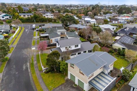 Photo of property in 7 Rennell Street, Frankleigh Park, New Plymouth, 4310