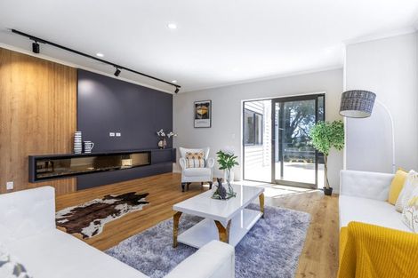 Photo of property in 2a Hughs Way, Flat Bush, Auckland, 2019