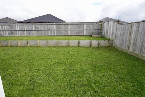 Photo of property in 202 Pacific Drive, Fitzherbert, Palmerston North, 4410