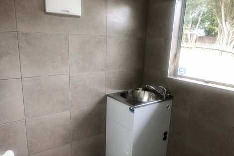 Photo of property in 1/7 Classic Grove, Bayview, Auckland, 0629