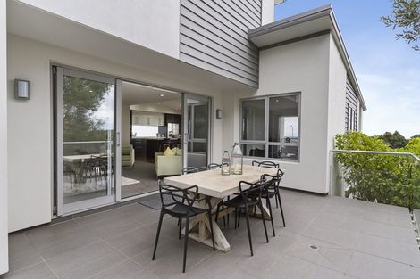 Photo of property in 4 Ravello Rise, Flat Bush, Auckland, 2019
