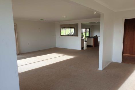 Photo of property in 152 Lone Kauri Road, Karekare, New Lynn, 0772