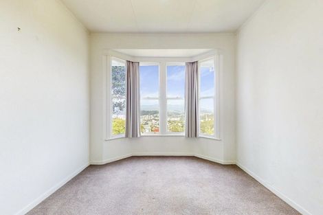 Photo of property in 16 Highbury Road, Highbury, Wellington, 6012