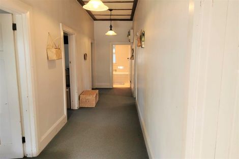 Photo of property in 32 Tennyson Street, Dannevirke, 4930