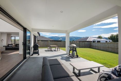 Photo of property in 13 Rodeo Place, Outram, 9019