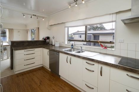 Photo of property in 24 Nikau Street, Stoke, Nelson, 7011