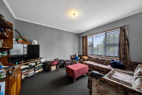 Photo of property in 68 South Road, Manaia, 4612