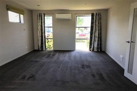 Photo of property in 10 Grassmere Street, Papanui, Christchurch, 8052