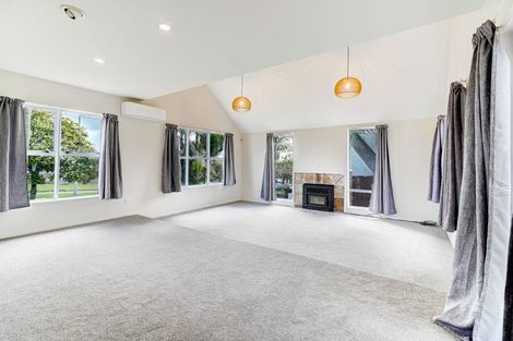 Photo of property in 3 Charles Prevost Drive, The Gardens, Auckland, 2105