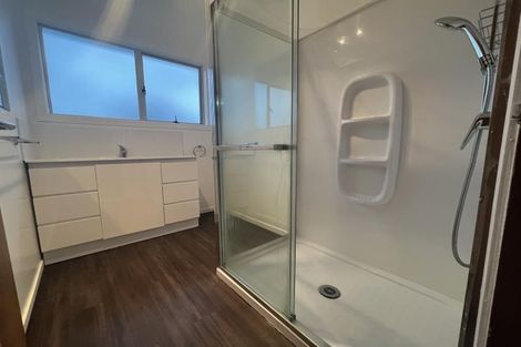 Photo of property in 4 Kilcar Place, Massey, Auckland, 0614