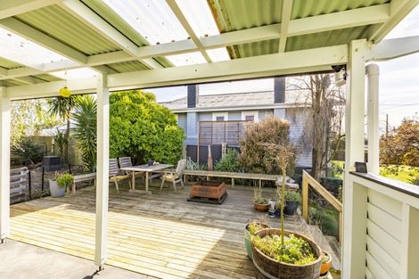 Photo of property in 16 Tavistock Road, Waipukurau, 4200