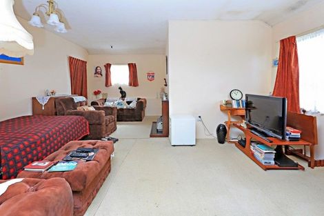 Photo of property in 69a Redoubt Road, Goodwood Heights, Auckland, 2105