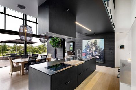 Photo of property in 92 Braid Road, St Andrews, Hamilton, 3200