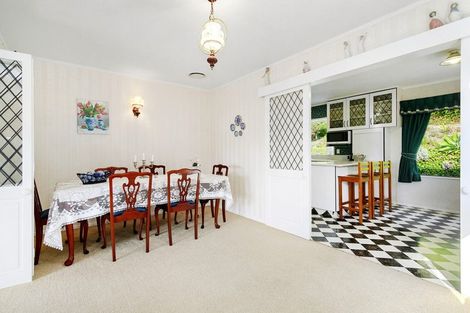 Photo of property in 34 Greyfriars Crescent, Tawa, Wellington, 5028
