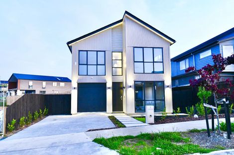 Photo of property in 8 Kotuitui Drive, Wainui, Silverdale, 0992