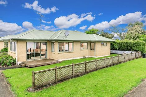 Photo of property in 23 George Crescent, Buckland, Pukekohe, 2677
