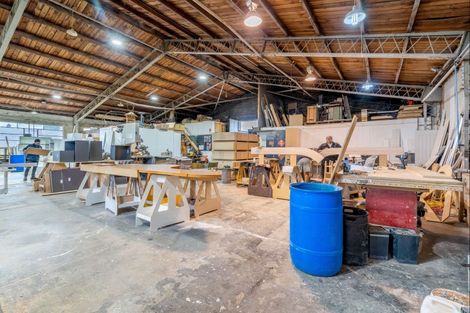 Photo of property in 3/304 Great North Road, Henderson, Auckland, 0612