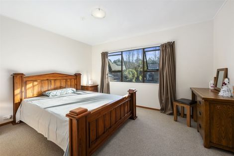 Photo of property in 3/43-53 Chivalry Road, Glenfield, Auckland, 0629