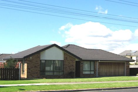 Photo of property in 30 Beach Road, Te Atatu Peninsula, Auckland, 0610