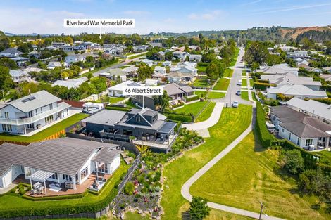 Photo of property in 10 York Terrace, Riverhead, 0820