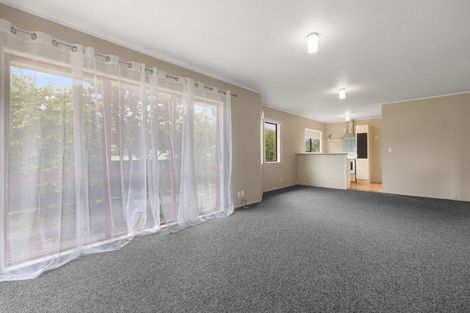 Photo of property in 95a Pohutukawa Drive, Owhata, Rotorua, 3010