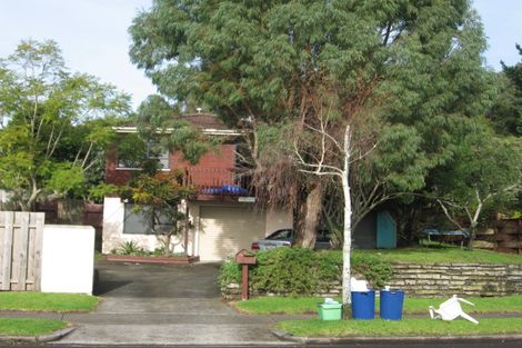 Photo of property in 40 Glennandrew Drive, Half Moon Bay, Auckland, 2012