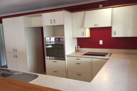 Photo of property in 1a Roy Street, Tawa, Wellington, 5028