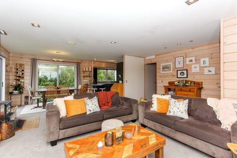 Photo of property in 1291 Carrington Road, Hurworth, New Plymouth, 4371