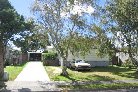 Photo of property in 33 Blueberry Grove, Timberlea, Upper Hutt, 5018