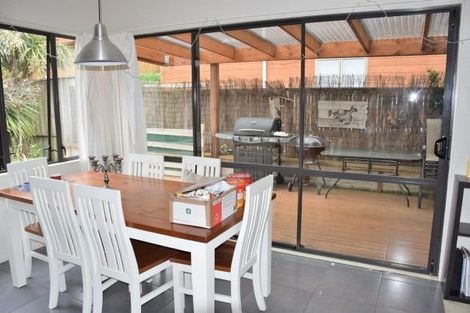 Photo of property in 50c Chorley Avenue, Massey, Auckland, 0614