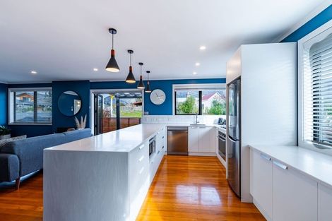 Photo of property in 84 Helwick Street, Wanaka, 9305